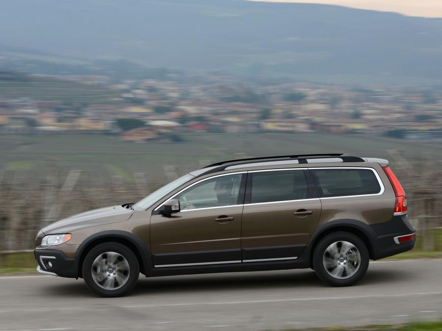  Volvo XC70 D4 Polar 2014 года  (фото 13 из 18)